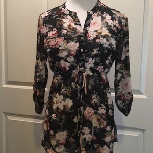 EUC Siren Lily Maternity Large Semi Sheer Top